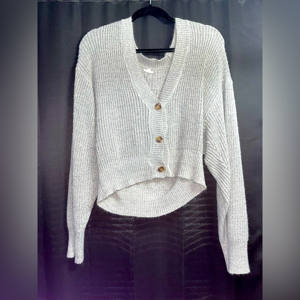 Cropped sweater